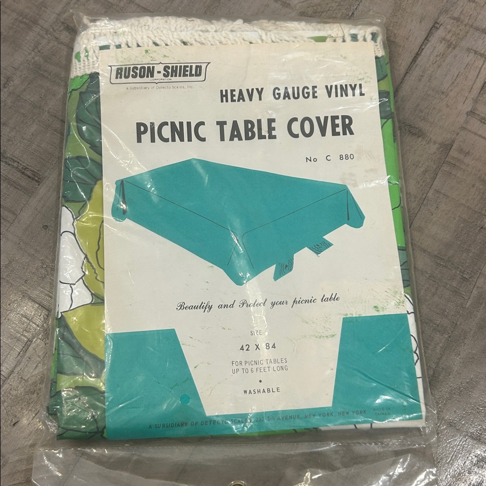 NWT VTG Ruson-Shield Picnic Table Cover with Fringes Heavy Gauge vinyl 1970’s